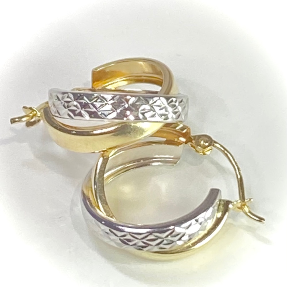1 4K Gold Twist Diamond Cut Hoop Earrings